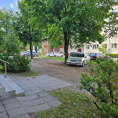 Korter Hubane Ja Valguskuellane Korter Kesklinnas