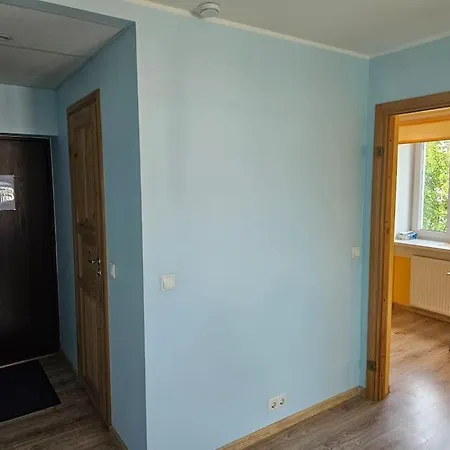 Hubane Ja Valguskuellane Korter Kesklinnas *